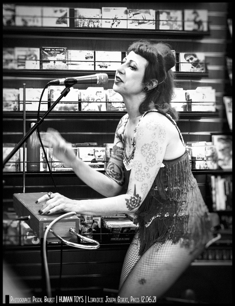 Human_Toys_202106_003